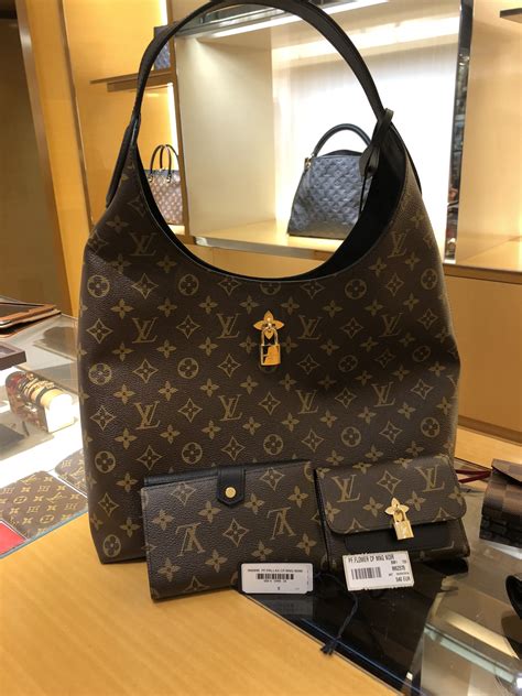 louis vuitton purses in paris|louis vuitton paris outlet.